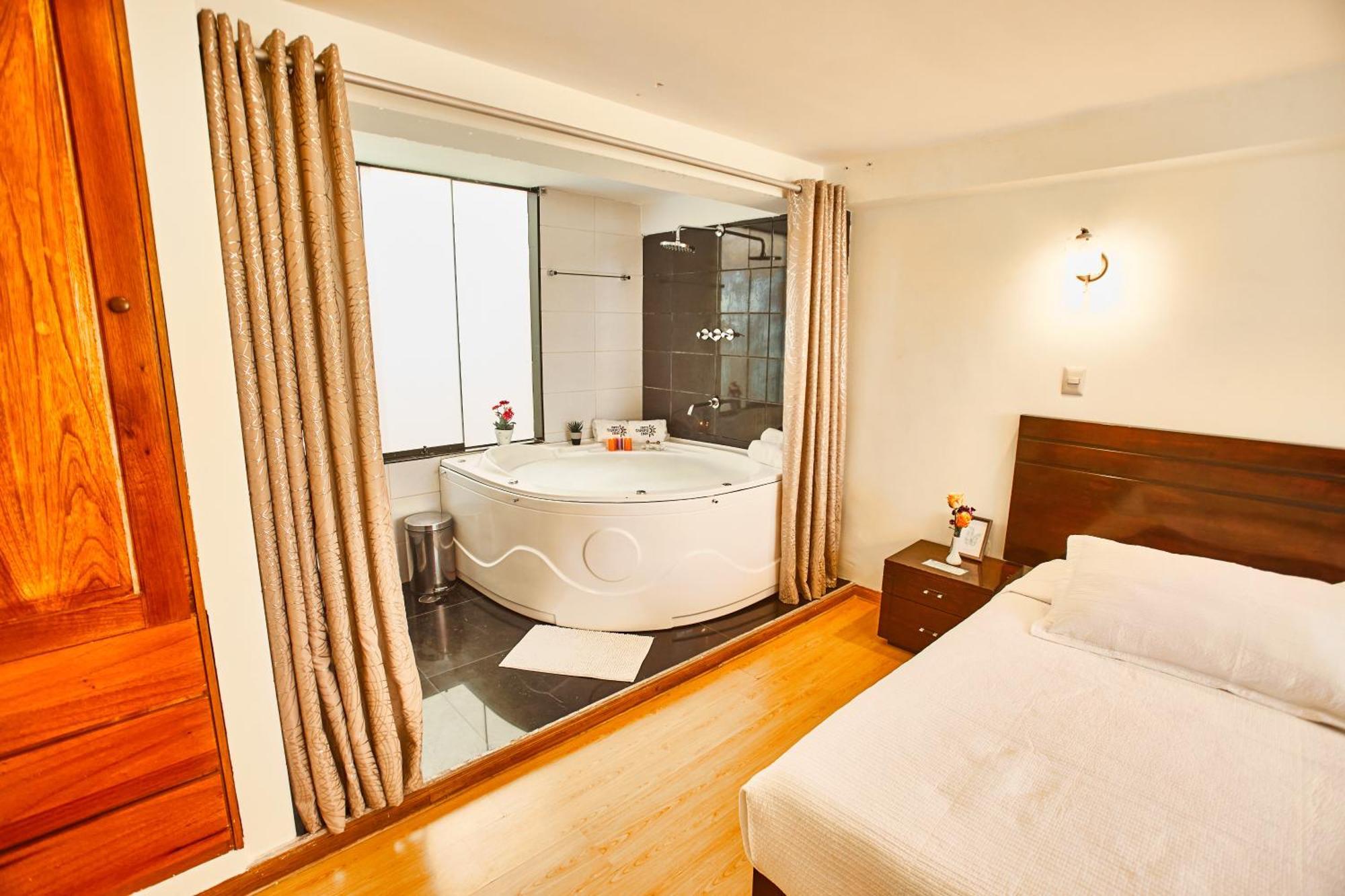 Hotel Inti Tampu